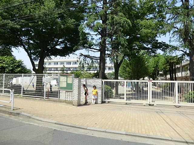 Primary school. 601m to Fuchu Municipal Fuchu fourth elementary school