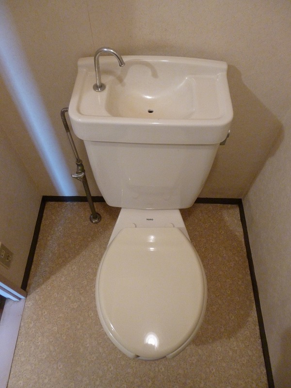 Toilet.  ◆ Toilet is also housed attempt has been made to ease of use ◆ 