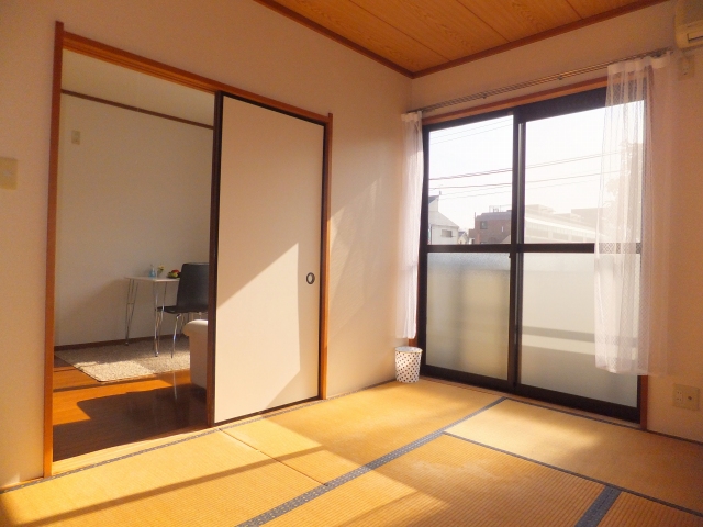 Living and room. Japanese-style room 6 quires ・ Storage room