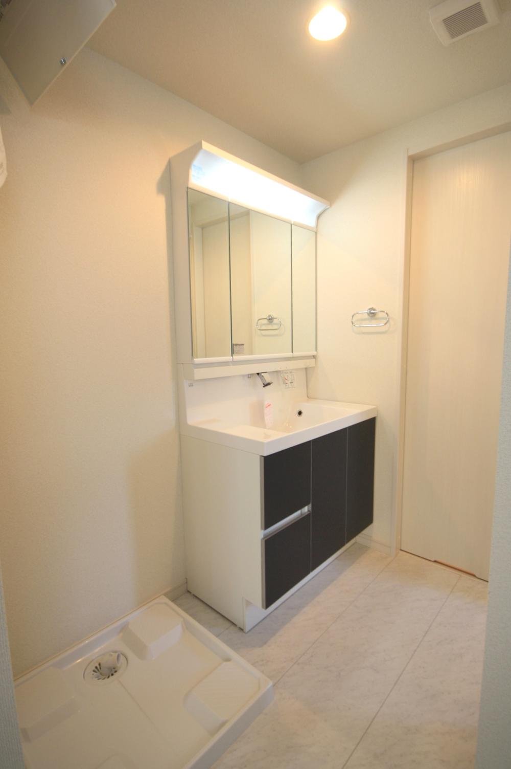 Same specifications photo (bathroom). Example of construction