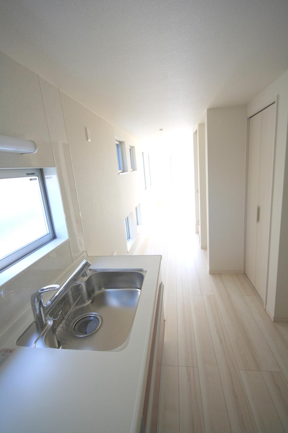 Same specifications photo (kitchen). Example of construction