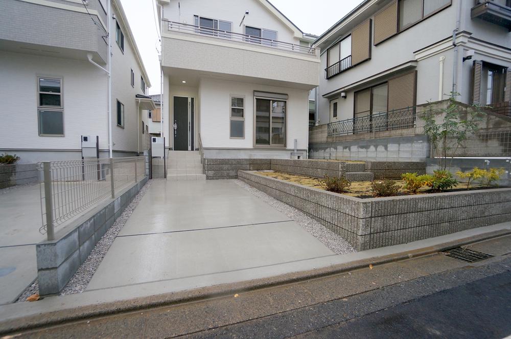 Parking lot. December 2013 shooting