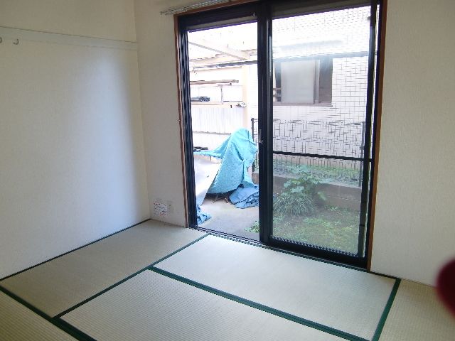 Living and room. Leisurely in tatami rooms