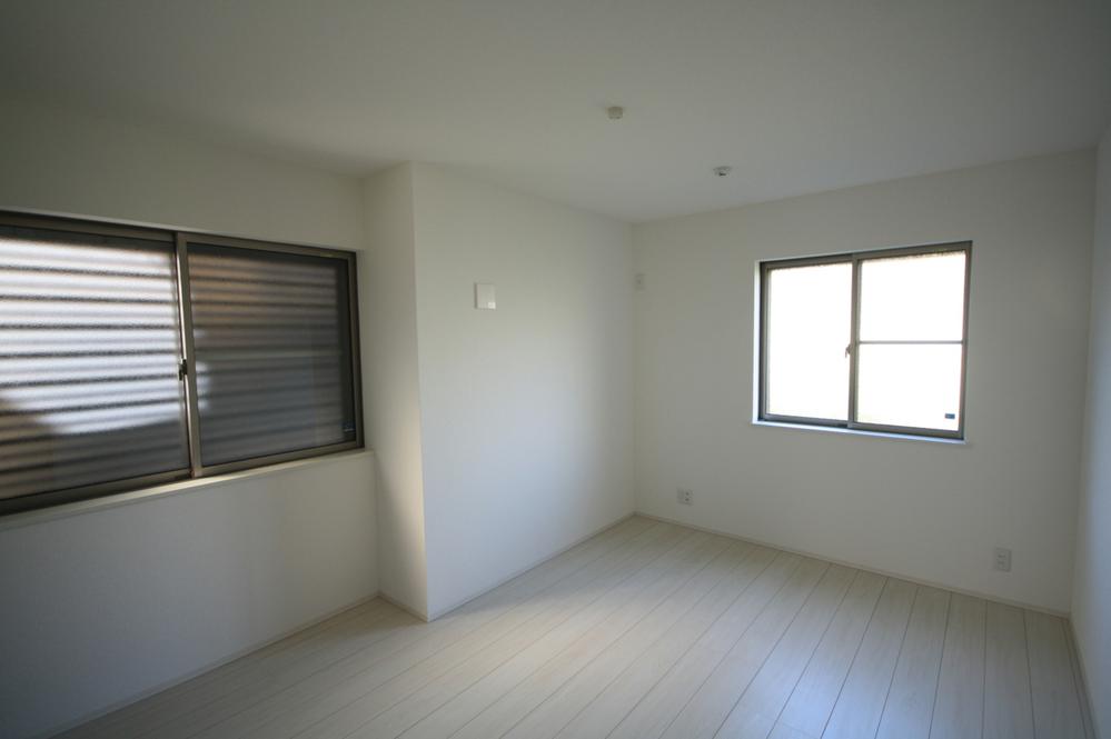 Non-living room. Indoor (September 2013) Shooting