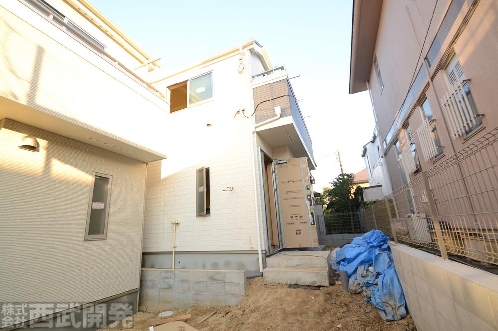 Local (11 May 2013) Shooting Building 2