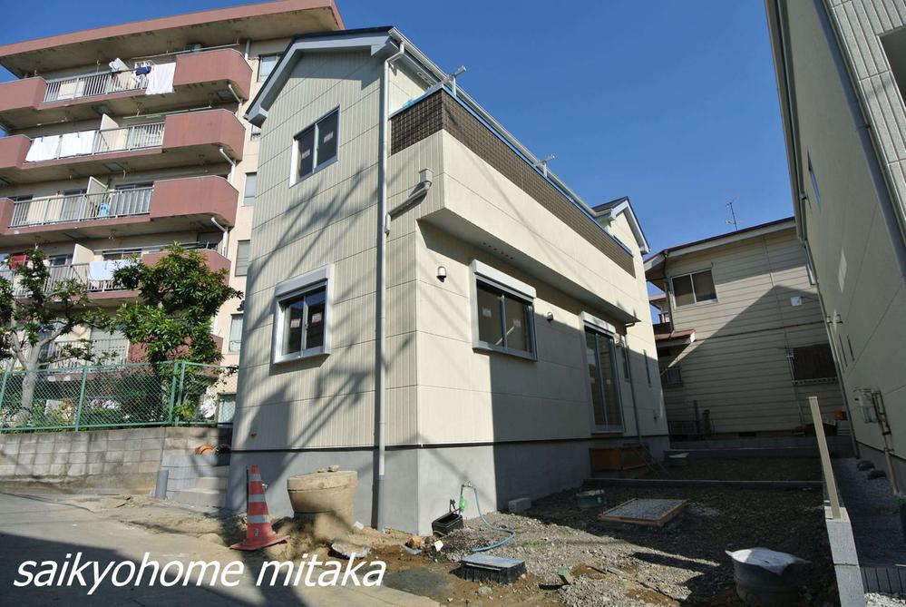 Local appearance photo. (1 Building) local