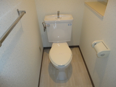 Toilet. toilet.
