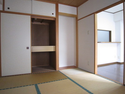 Living and room.  ☆ Living from Japanese-style room ☆