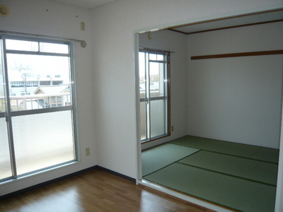 Living and room. Room 2
