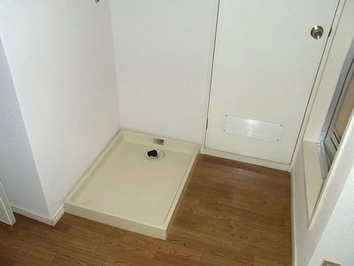 Washroom.  ☆ Washing machine in the room ☆