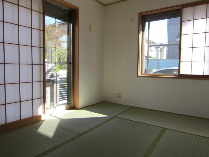 Non-living room. Leave a temporary relaxation in the Japanese-style room