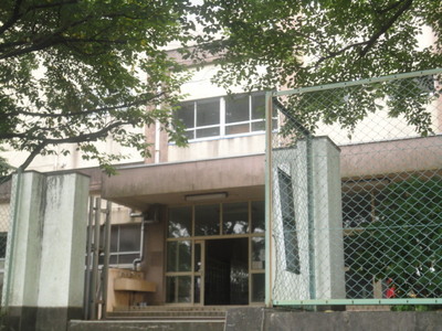 Junior high school. 800m to Hachioji Municipal Yokogawa junior high school (junior high school)