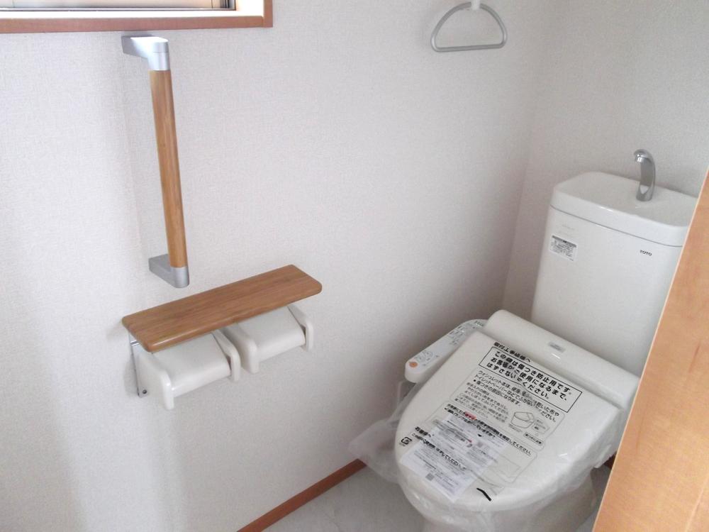 Same specifications photos (Other introspection). Same specifications toilet (warm water washing toilet seat, Small shelf, handrail, Towel hanger is standard)