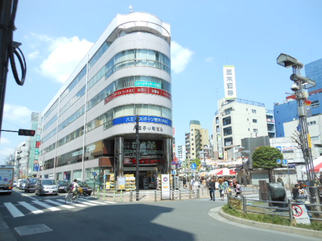 Dorakkusutoa. Seijo 250m until (drugstore)