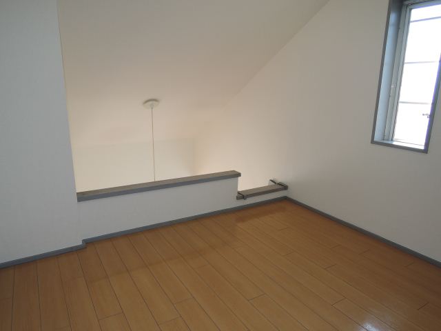 Other room space. loft