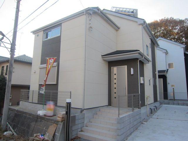 Local appearance photo. Building 2 Zenshitsuminami facing 4LDK