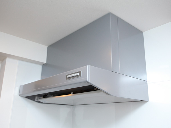 Kitchen.  [Enamel rectification Backed range hood] High-performance range hood to direct comfortably the cooking time with excellent exhaust efficiency. Oil dirt is also easy to clean even in an easy-enamel rectification Backed to wipe.