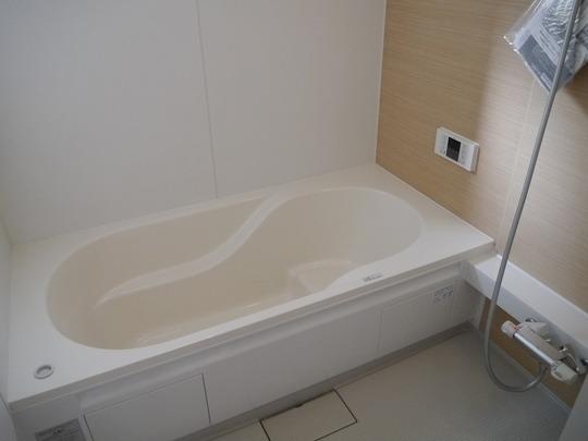 Bathroom. 1 tsubo size ・ Barrier-free type ・ With bathroom dryer