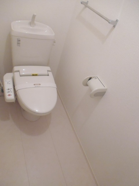 Toilet.  ☆ There Washlet ☆