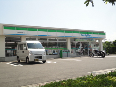 Convenience store. FamilyMart Hachioji Technical College Avenue store up (convenience store) 767m