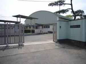Junior high school. Yokogawa Middle School A 4-minute walk