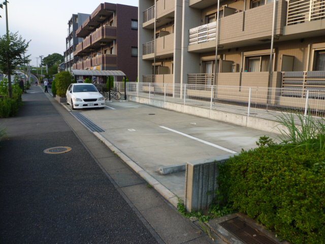 Parking lot