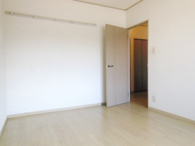 Living and room. Western-style 6 tatami flooring