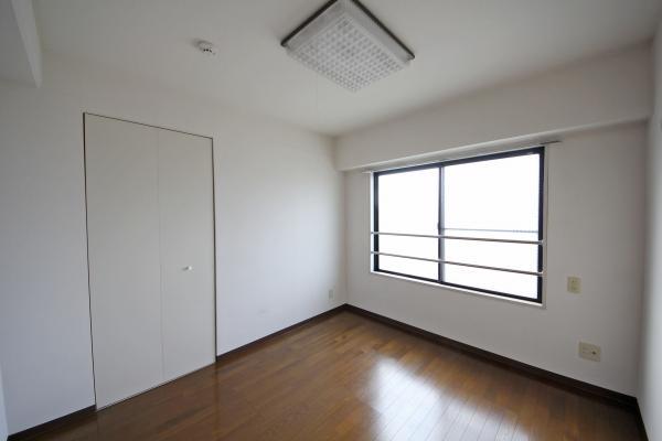 Non-living room