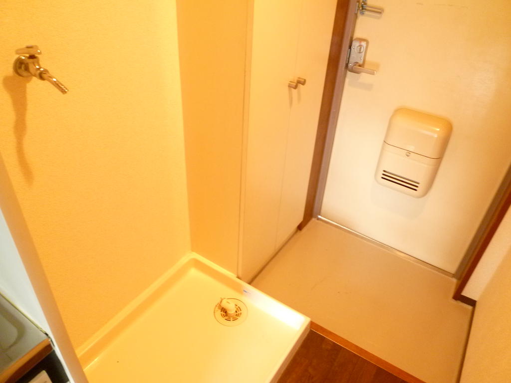 Other Equipment. ☆ Laundry Area ☆