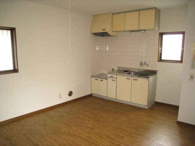 Kitchen. 2-neck is a gas stove can be installed. 