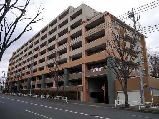 Local appearance photo. Supermarket ・ Three direction the room is the renovation already pet breeding-friendly apartment with a roof balcony in the drugstore close.