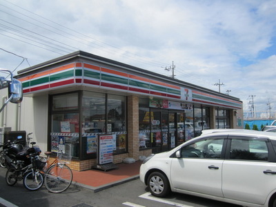 Convenience store. Seven-Eleven Hachioji Komiya store up (convenience store) 429m