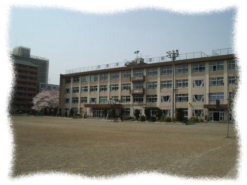 Primary school. 843m to Hachioji Municipal Higashiasakawa Elementary School