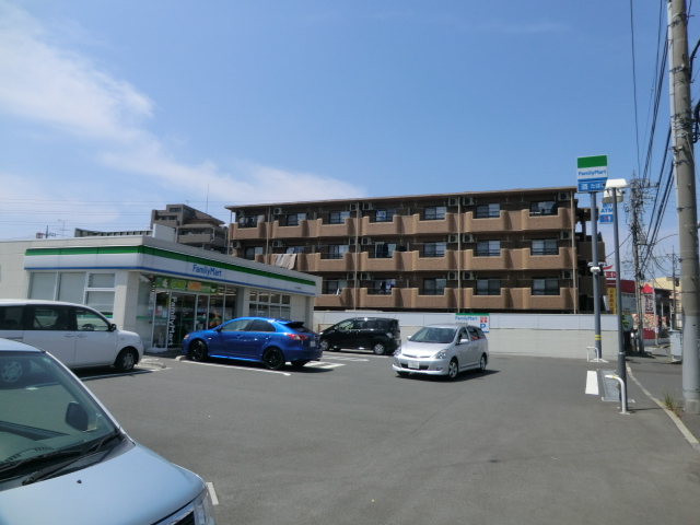 Convenience store. FamilyMart 105m until Kitano Hachioji Machiten (convenience store)