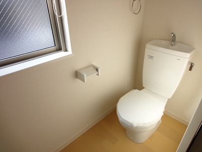 Toilet. With window! 