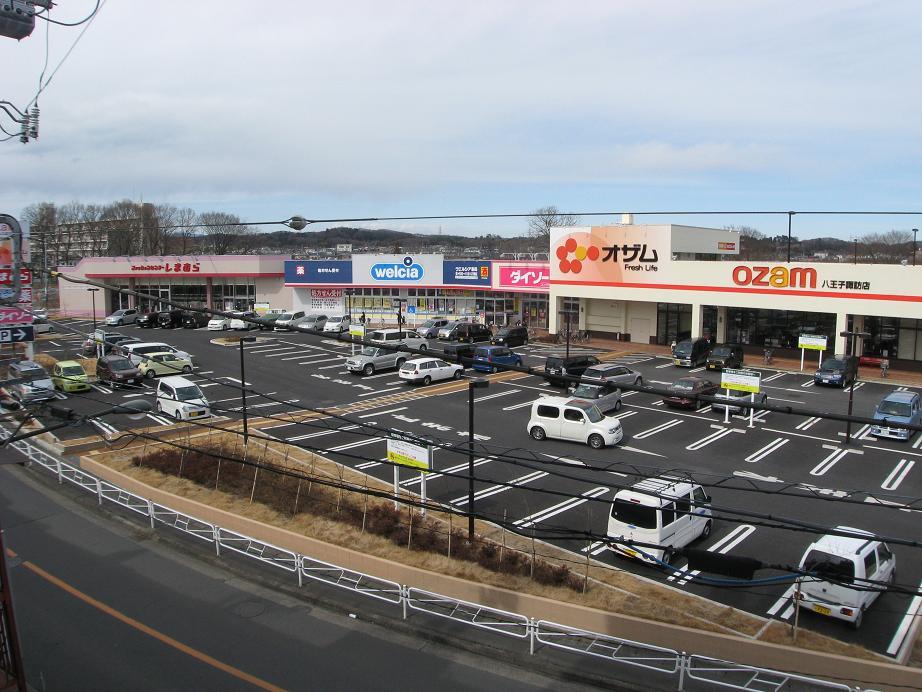 Shopping centre. Up to about Centrale Suwa 630m
