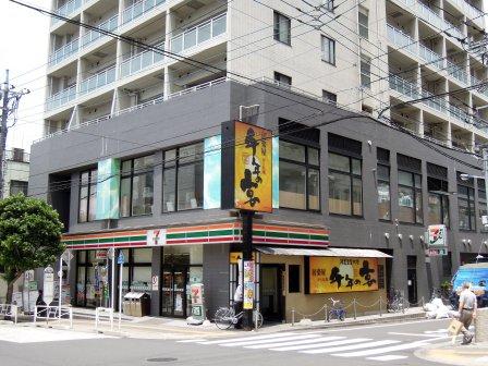 Convenience store. Seven-Eleven West Hachioji Station south exit shop until the (convenience store) 90m