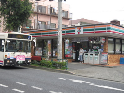 Convenience store. 249m to Seven-Eleven (convenience store)