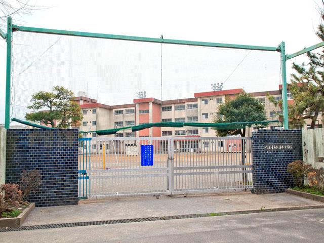 Primary school. 320m to Hachioji Municipal Shimizu Elementary School