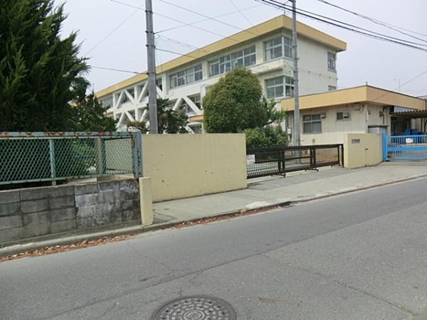 Primary school. 1016m to Hachioji Municipal Santa Elementary School
