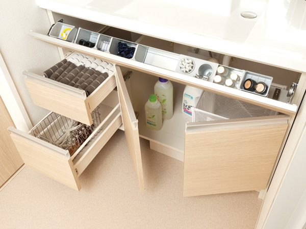 Bathing-wash room.  [cabinet] And convenient drawer to organize small items, Cleaning tool such as a bulky thing Maeru open door of the cabinet. Useful space is attached to the foot storage of health meter.