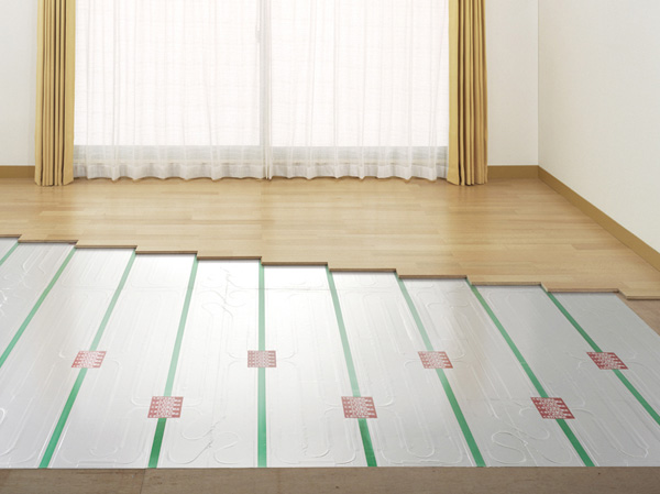 Other.  [Gas hot water floor heating system (TES)] living ・ The dining, Equipped with floor heating. Efficiently warm up the entire floor from the feet, Dust Maiagara not, It is healthy heating the air can be kept in clean. (Same specifications)