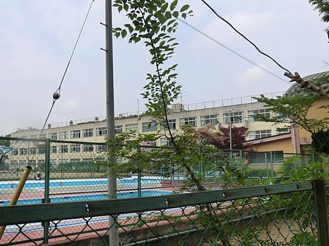 Primary school. 1320m to Hachioji City Yui third elementary school