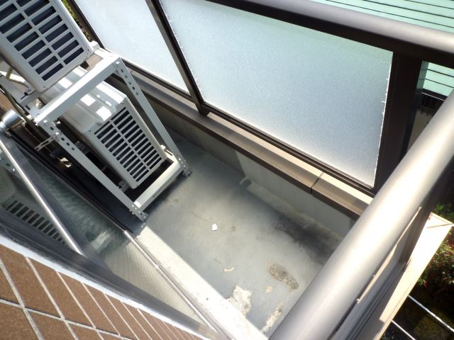 Balcony. Dining room of the breadth of sufficient also put the cupboard or refrigerator