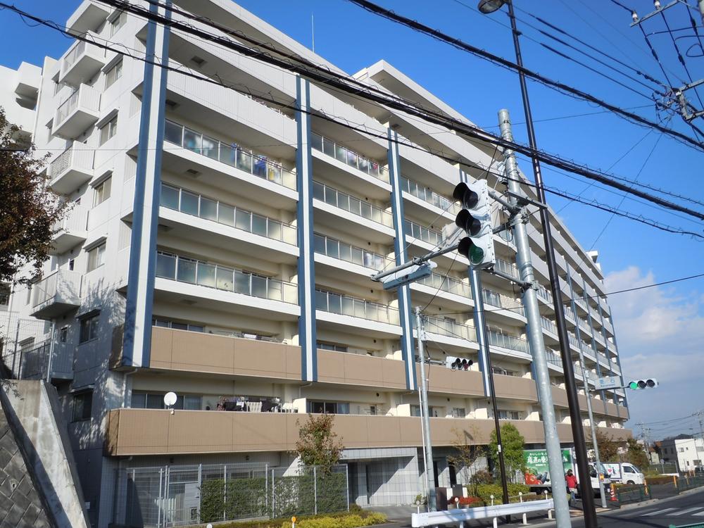 Local appearance photo. All 218 units of a large-scale apartment ☆