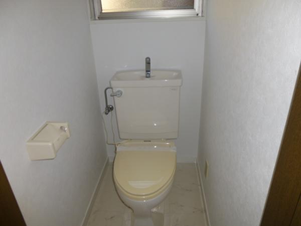 Toilet