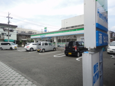 Convenience store. FamilyMart Kitano Bahnhofstrasse store up (convenience store) 139m