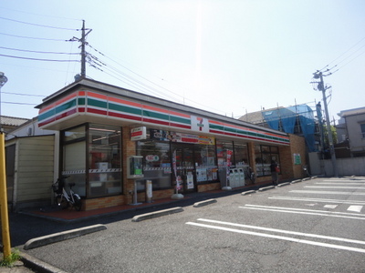 Convenience store. Seven-Eleven Motoyokoyama-chome store up (convenience store) 212m