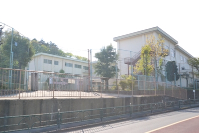 Primary school. 950m until Kawaguchi elementary school (elementary school)