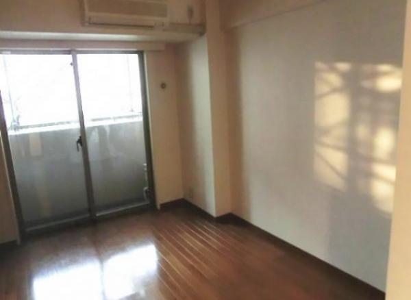 Non-living room